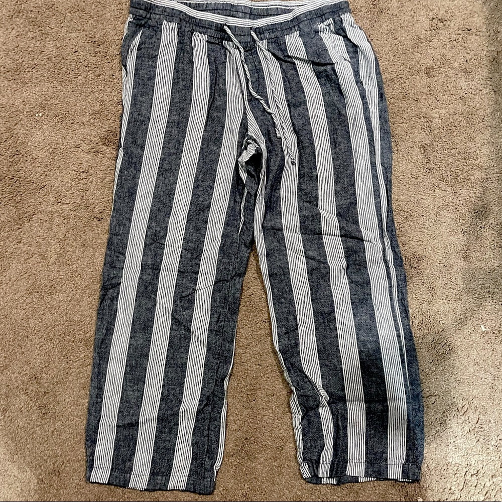 Linen pants. Old navy. Size L.
